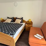 Tribunj Private House بيت للعطل