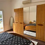 بيت للعطل Tribunj Private House