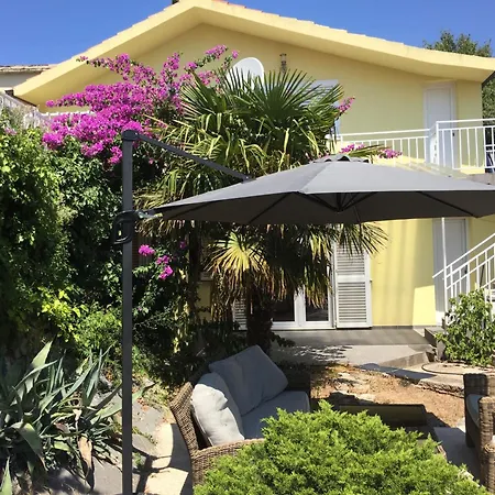 Tribunj Private House Holiday home *