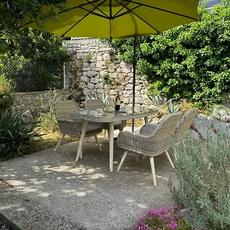 펜션 Tribunj Private House Tribalj