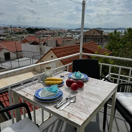 펜션 Tribunj Private House