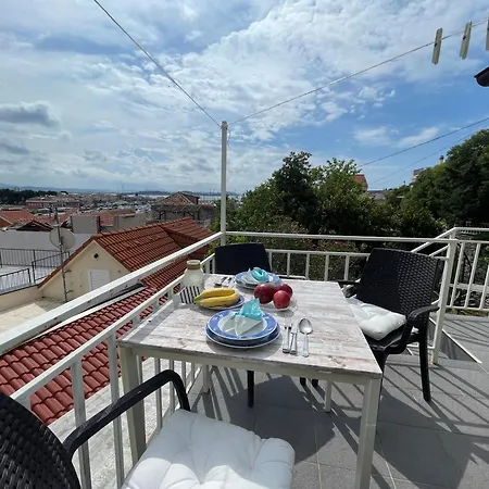 Tribunj Private House *