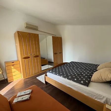 Tribunj Private House