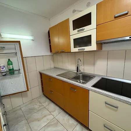 Tribunj Private House 펜션 *