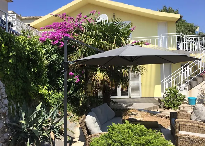 Tribunj Private House Vakantiehuis *