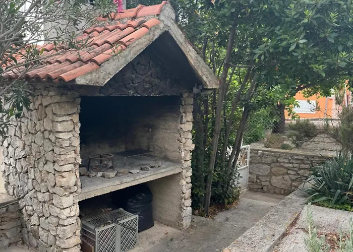 Tribunj Private House Vakantiehuis