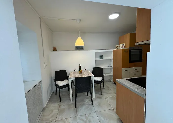 Vakantiehuis Tribunj Private House Tribalj