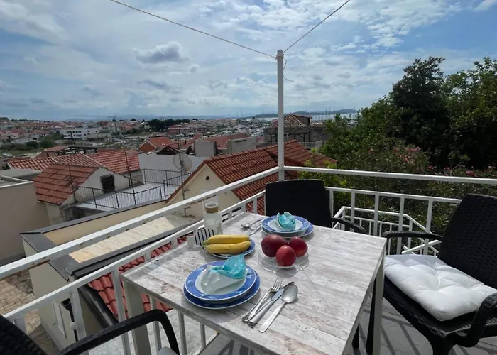 Vakantiehuis Tribunj Private House Tribalj