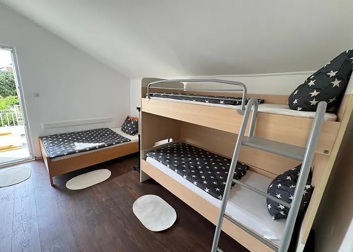 Tribunj Private House