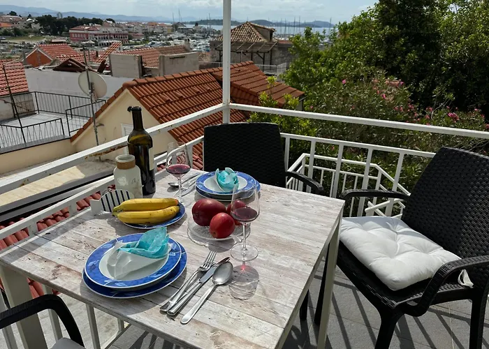 Vakantiehuis Tribunj Private House Tribalj