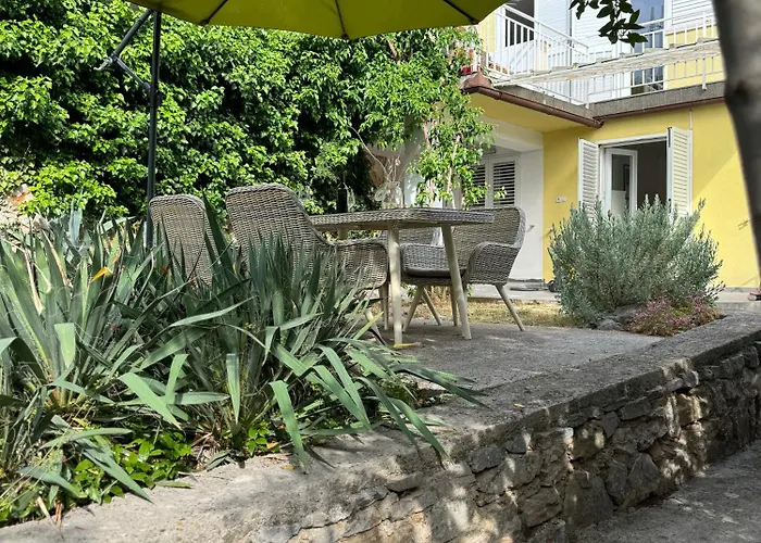 Tribunj Private House