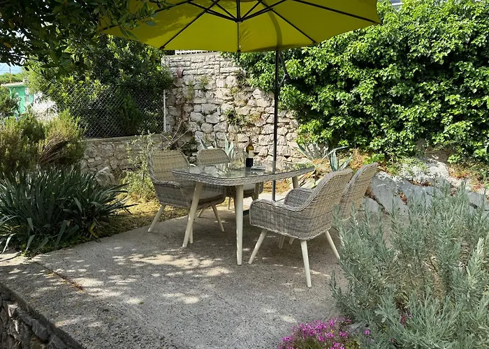 Vakantiehuis Tribunj Private House Tribalj