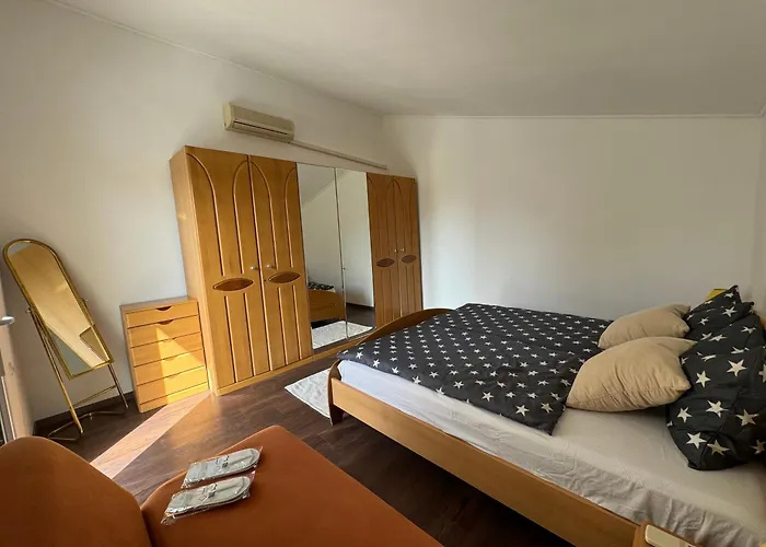 Tribunj Private House