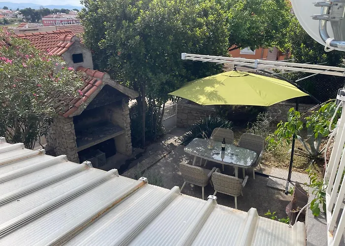 Tribunj Private House *