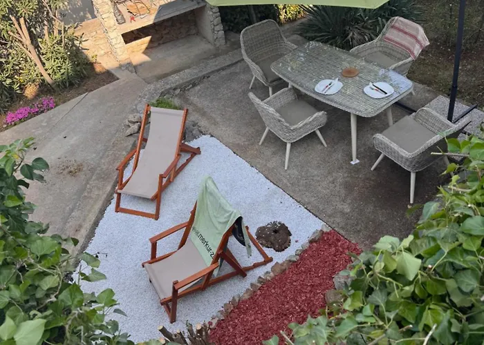 Tribunj Private House *